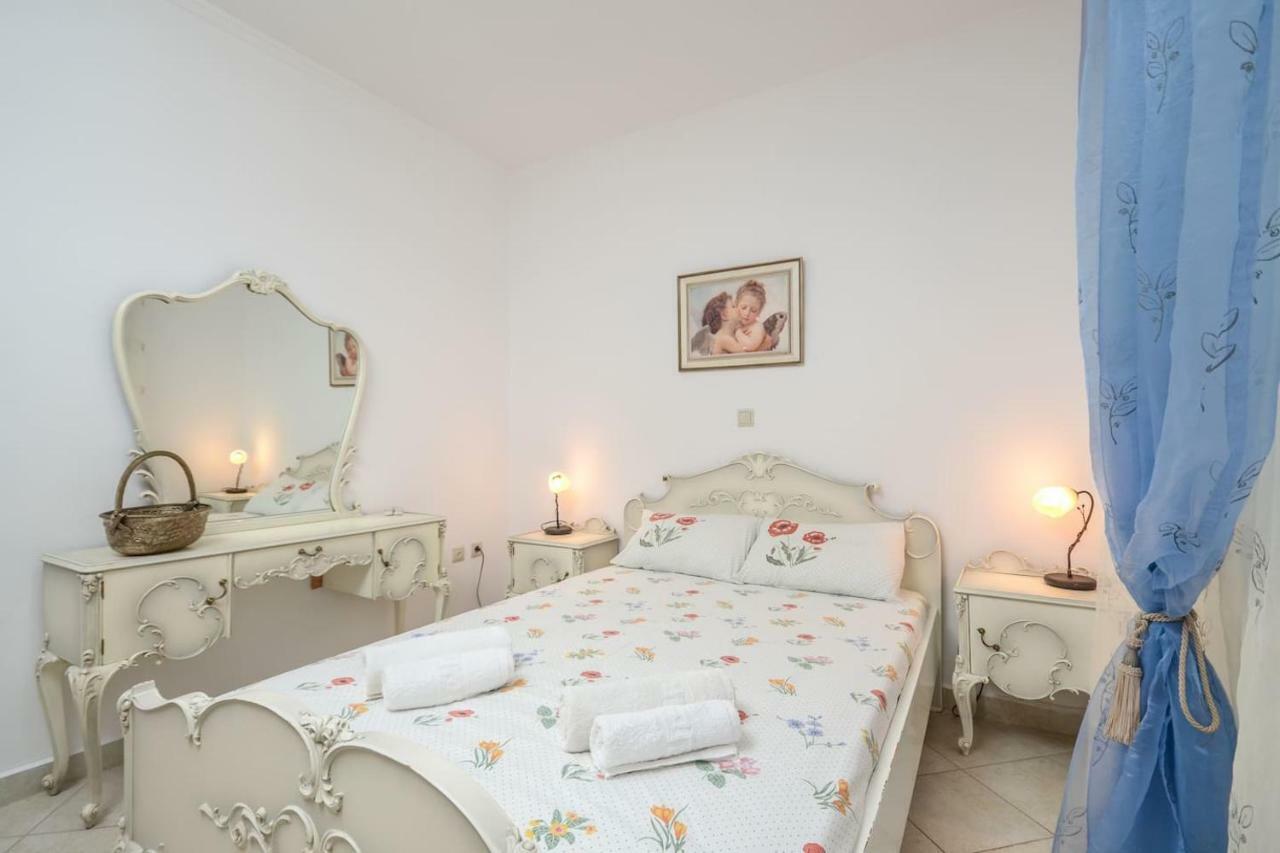 Independent Agapitos Apart , 2Bdrm, Private Patio Naxos City Exteriör bild